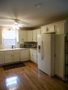 antique_white_painted_kitchen_cabinets_after_jan_2016_03